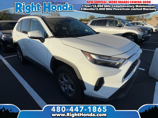 2022 Toyota RAV4 XLE