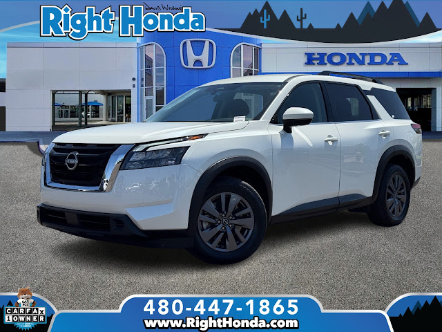 2024 Nissan Pathfinder SV