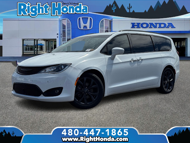 2020 Chrysler Pacifica Touring L