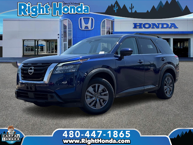 2024 Nissan Pathfinder SV