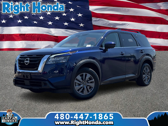 2024 Nissan Pathfinder SV