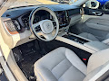 2021 Volvo XC60 T5 Momentum