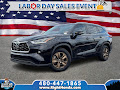 2022 Toyota Highlander Hybrid XLE Bronze
