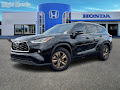 2022 Toyota Highlander Hybrid XLE Bronze