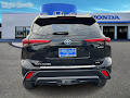 2022 Toyota Highlander Hybrid XLE Bronze