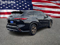 2022 Toyota Highlander Hybrid XLE Bronze
