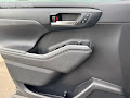 2022 Toyota Highlander Hybrid XLE Bronze