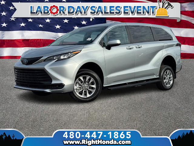 2024 Toyota Sienna LE