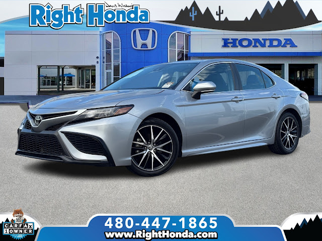 2023 Toyota Camry SE
