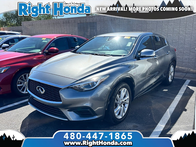 2018 INFINITI QX30 Luxury