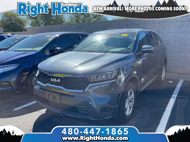 2023 Kia Sorento LX