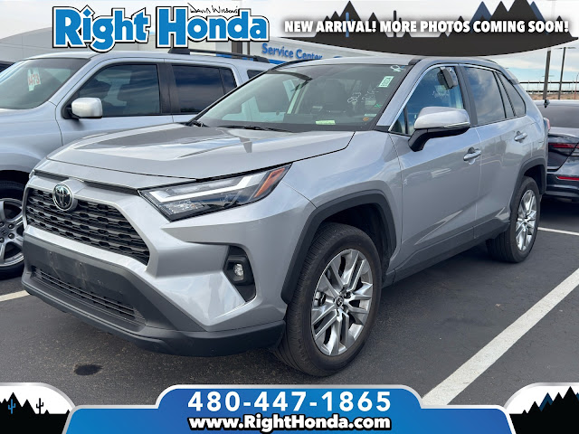 2025 Toyota RAV4 XLE Premium