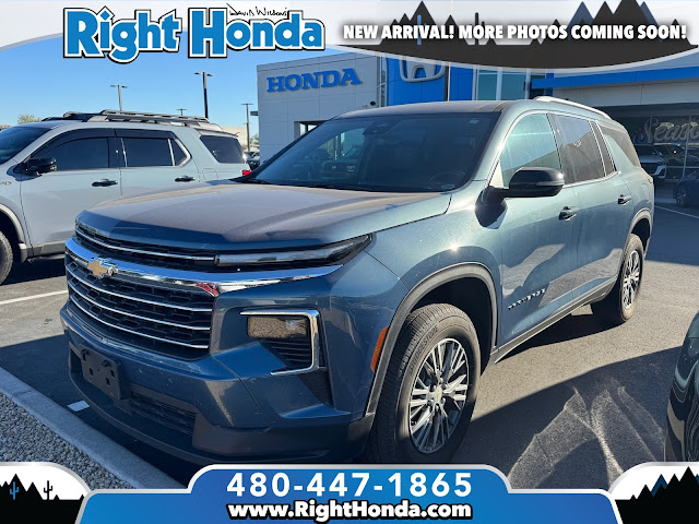 2025 Chevrolet Traverse LT