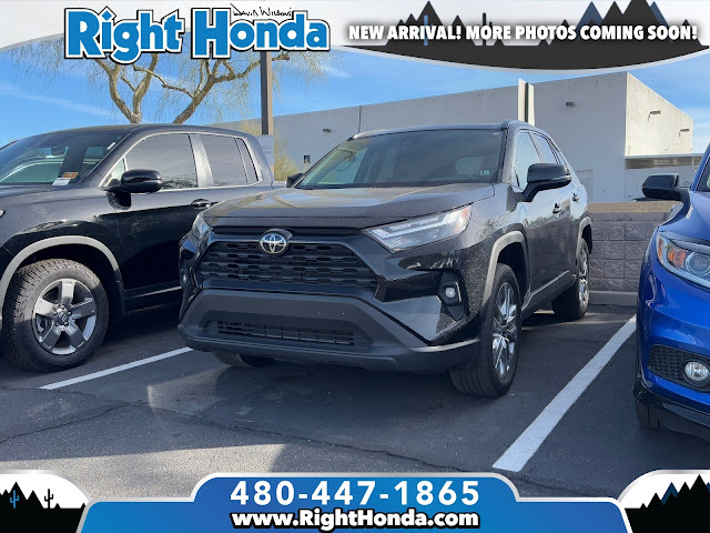 2025 Toyota RAV4 XLE Premium