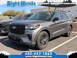 2025 Ford Explorer ST-Line