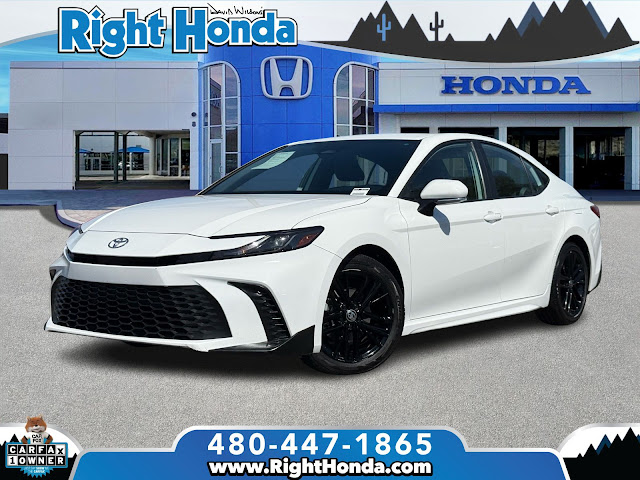 2025 Toyota Camry SE