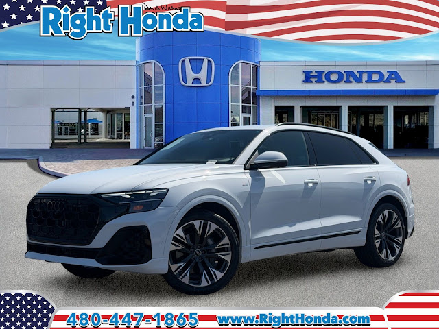2025 Audi Q8 55 Premium Plus
