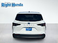 2025 Toyota Sienna LE