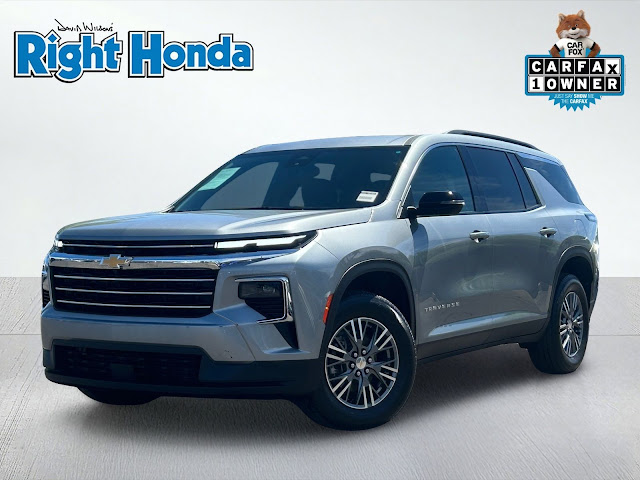 2025 Chevrolet Traverse LT