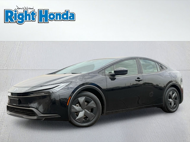 2025 Toyota Prius LE