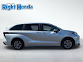 2025 Toyota Sienna LE