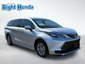 2025 Toyota Sienna LE