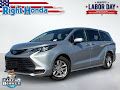 2025 Toyota Sienna LE