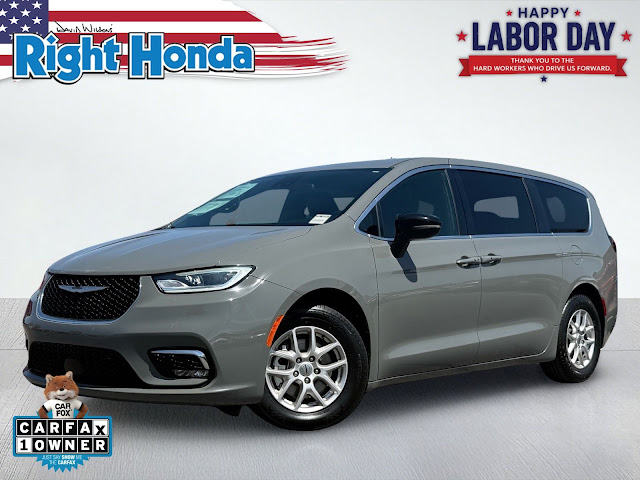 2025 Chrysler Pacifica Select