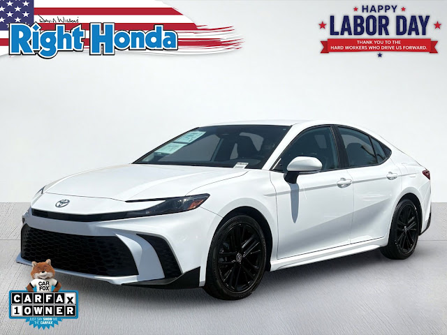 2025 Toyota Camry SE