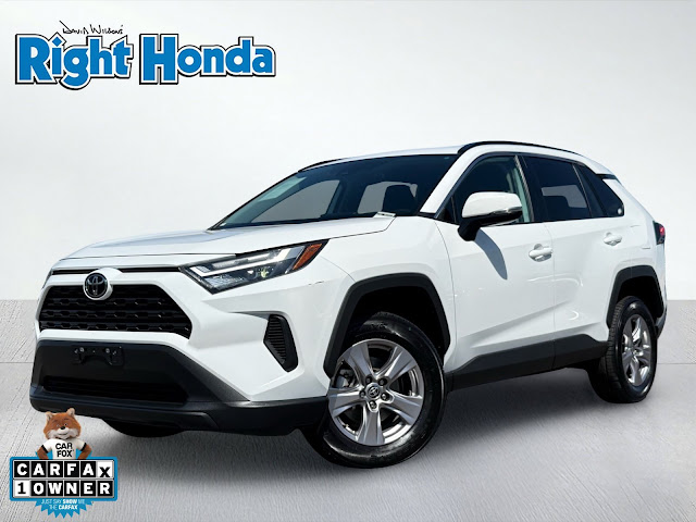 2025 Toyota RAV4 XLE